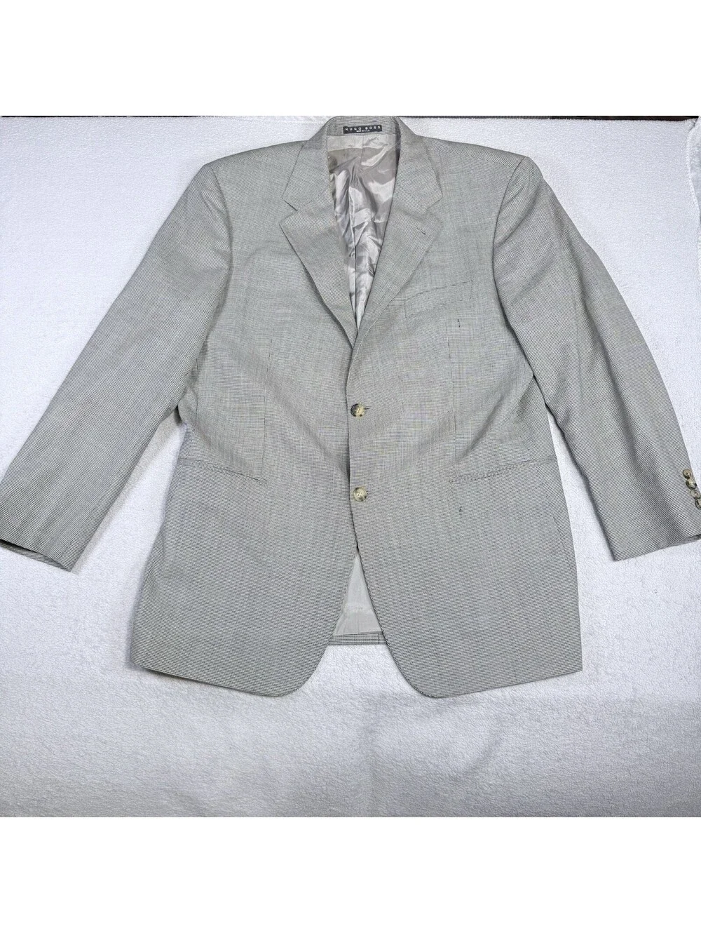 Hugo Boss Blazer Men 44R Grey Windowpane 100% Virgin Wool Two Button Suit Jacket